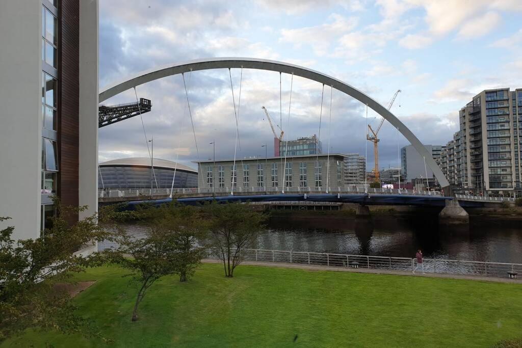 Riverview Apartment Glasgow Eksteriør bilde